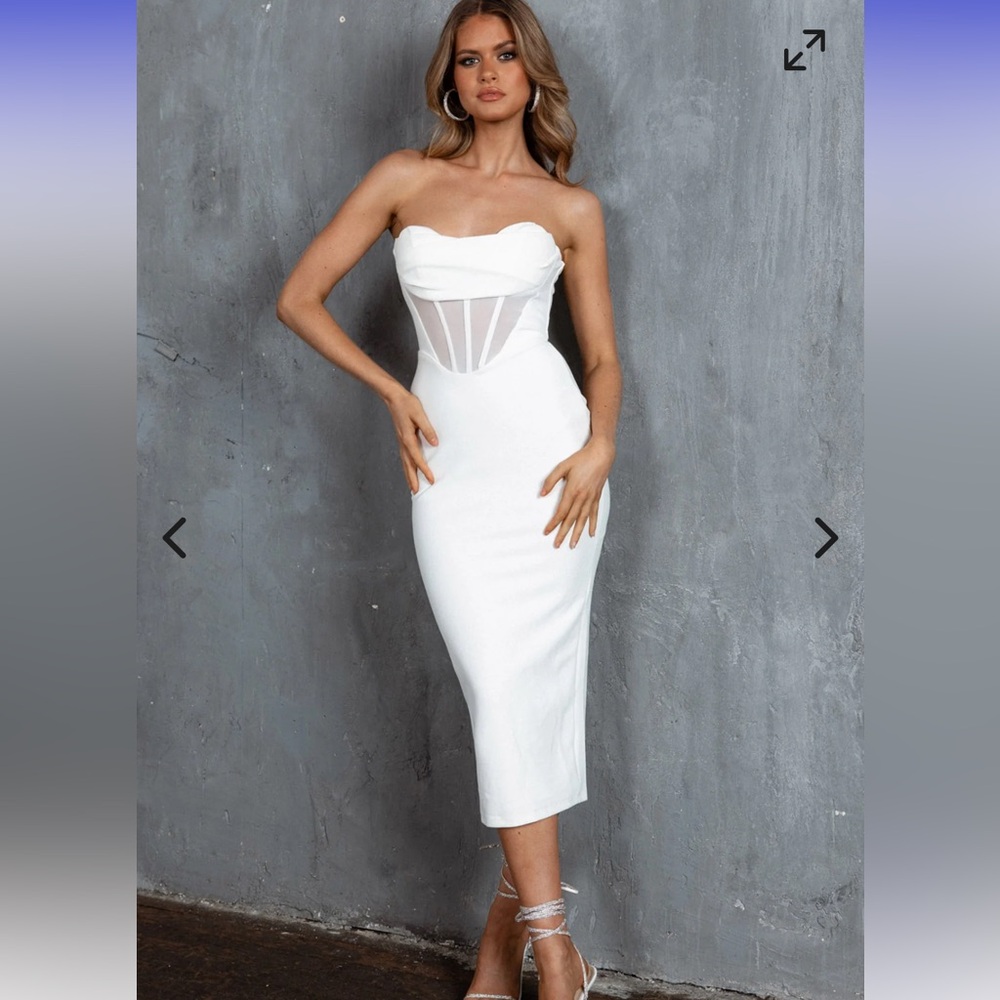 Selfie Leslie Strapless White Midi Dress